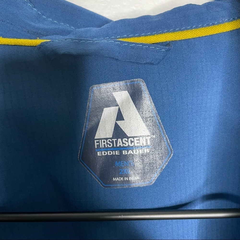 First Ascent Active Short Sleeve Button Down Mens - Picture 2 of 5